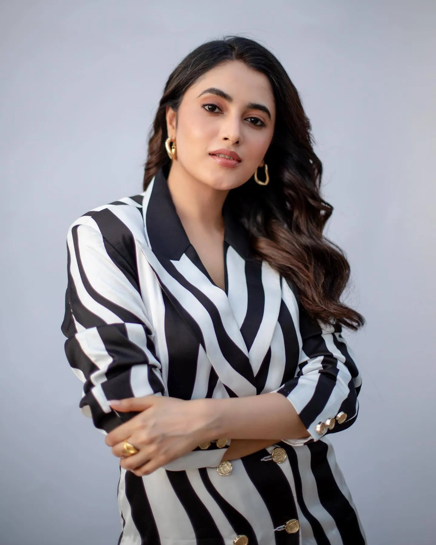 Stylish look of Priyanka Arul Mohan in striped Outfit HD