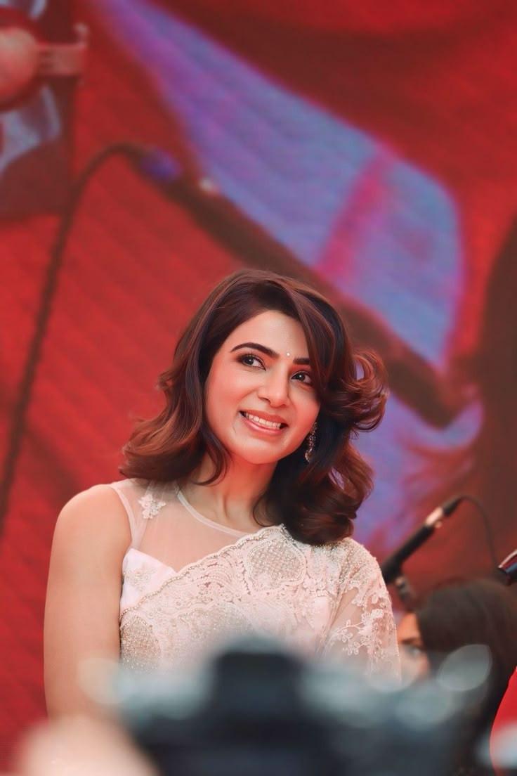 Samantha Glowing in Press meet Hd Wallpaper