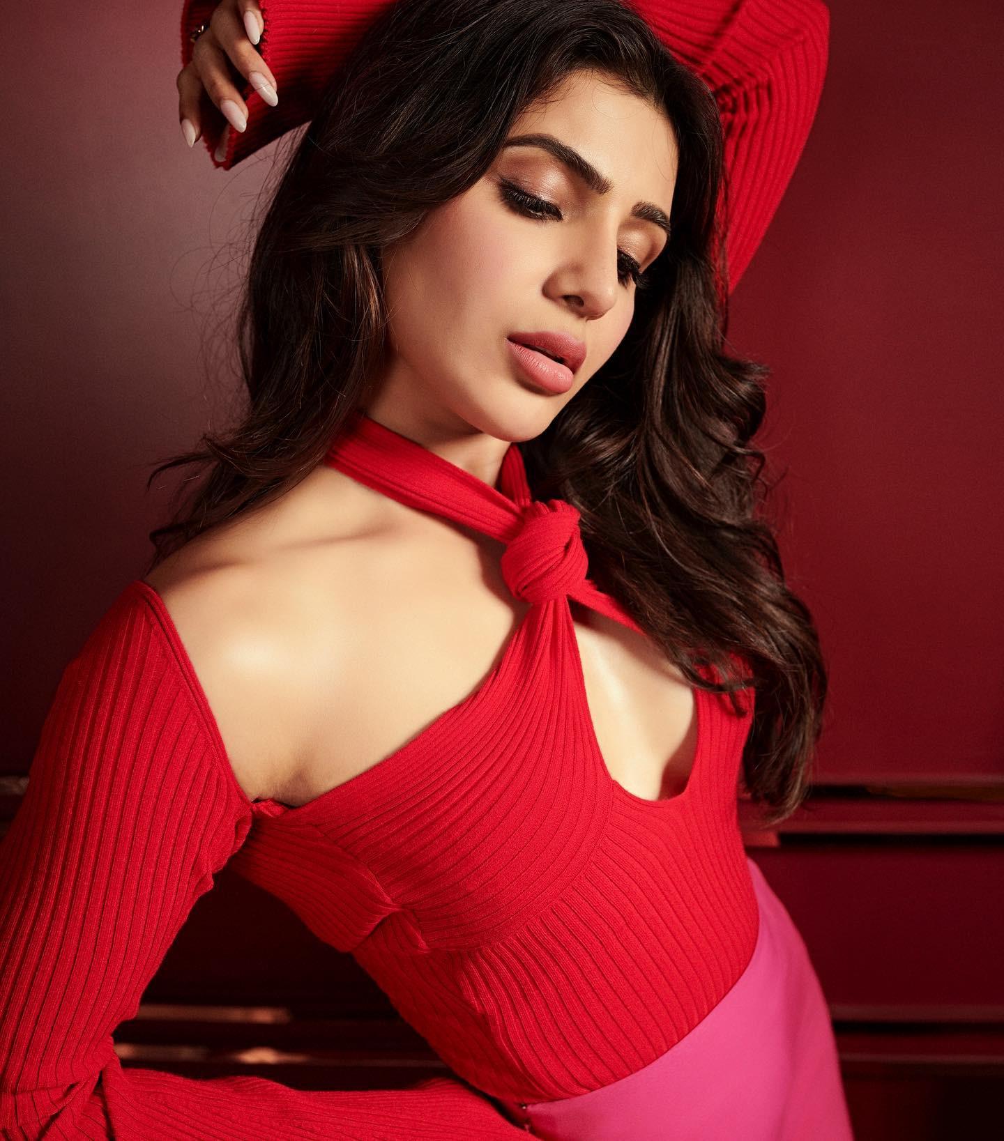 Samantha Hot in Red Hd Wallpaper