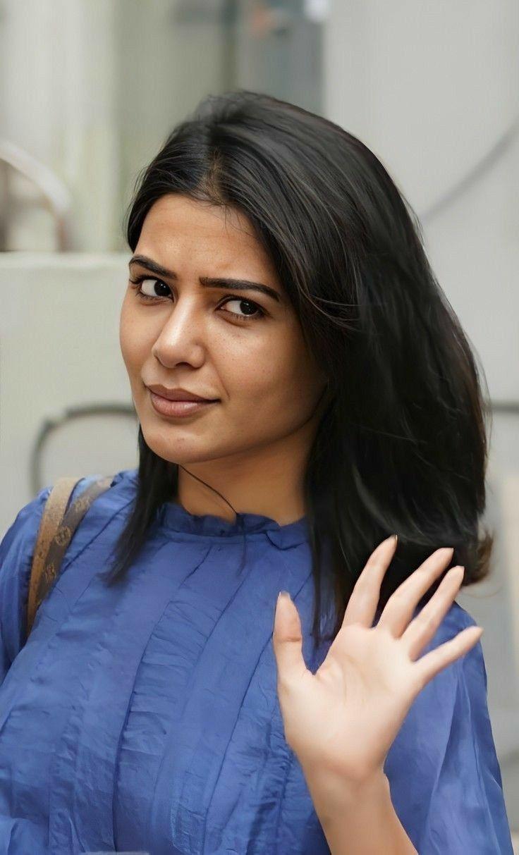 samantha trending photo In Blue