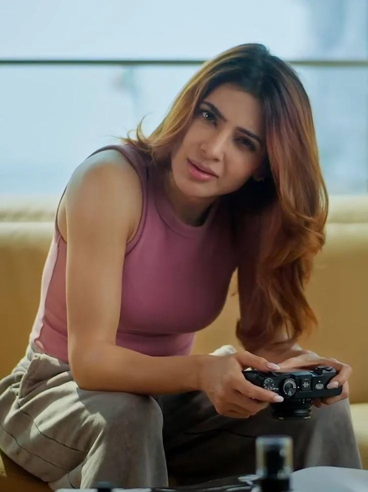 Samantha Cute Expressions Hd Image