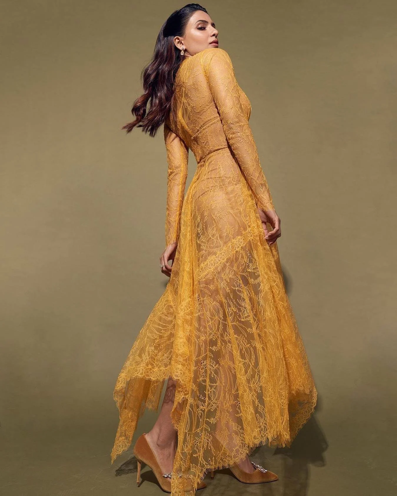 Samantha Cute in Yellow Dress Hd Wallpaper