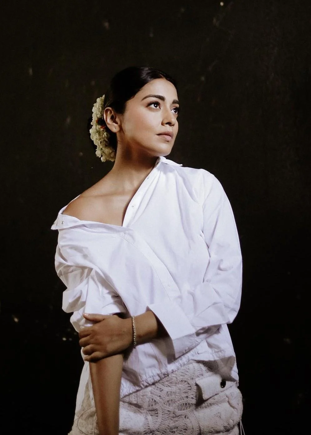 Shriya Photoshoot in White Shirt Hd Wallpaper