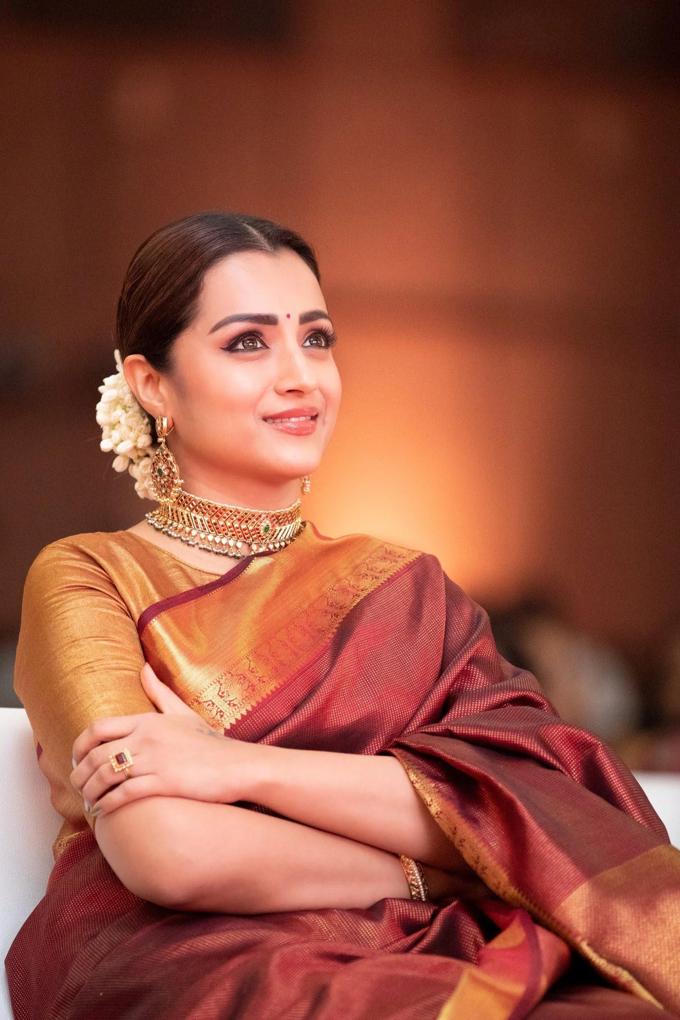 Trisha Krishnan in Traditional Silk Saree Hd Image