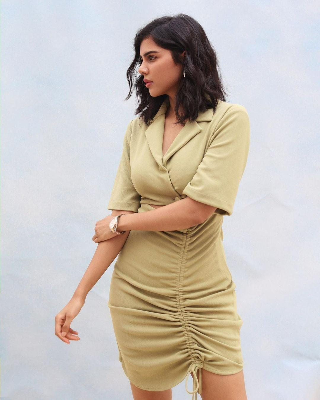 Confident Look of Kalyani in Modern Ruched Dress Wallpaper
