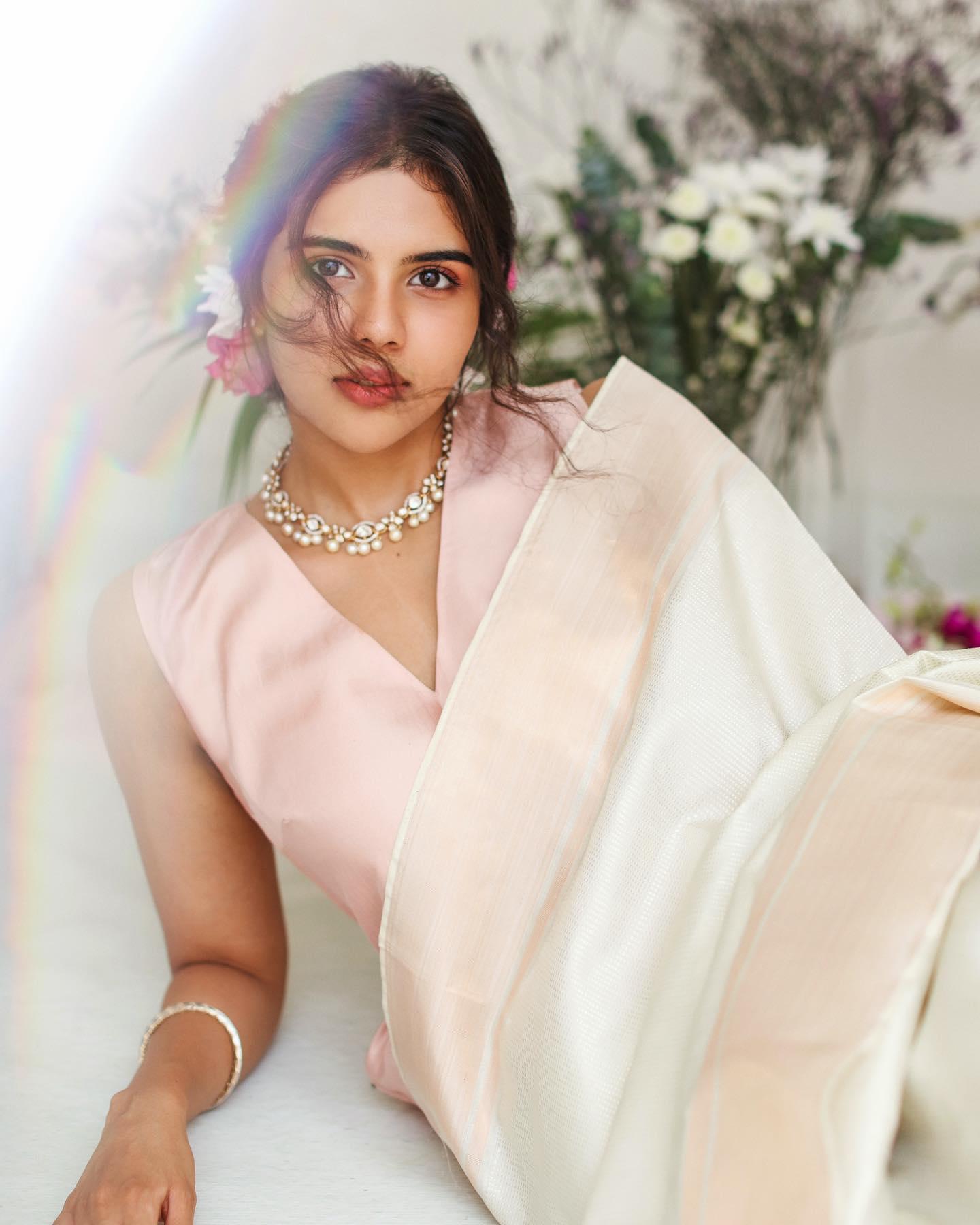 Elegant Priyadarshan in Cream Saree Natural Light free Image