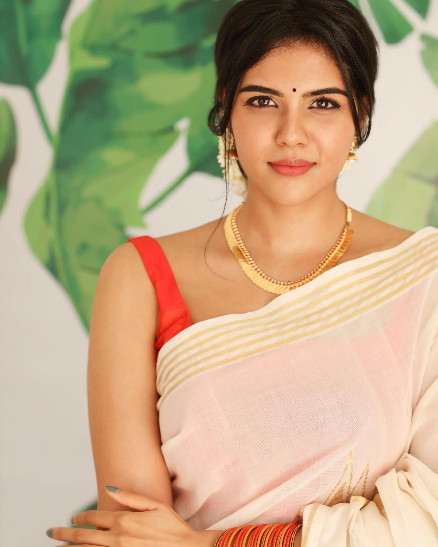 Kalyani Priyadarshan in a Simple Saree Look free Image