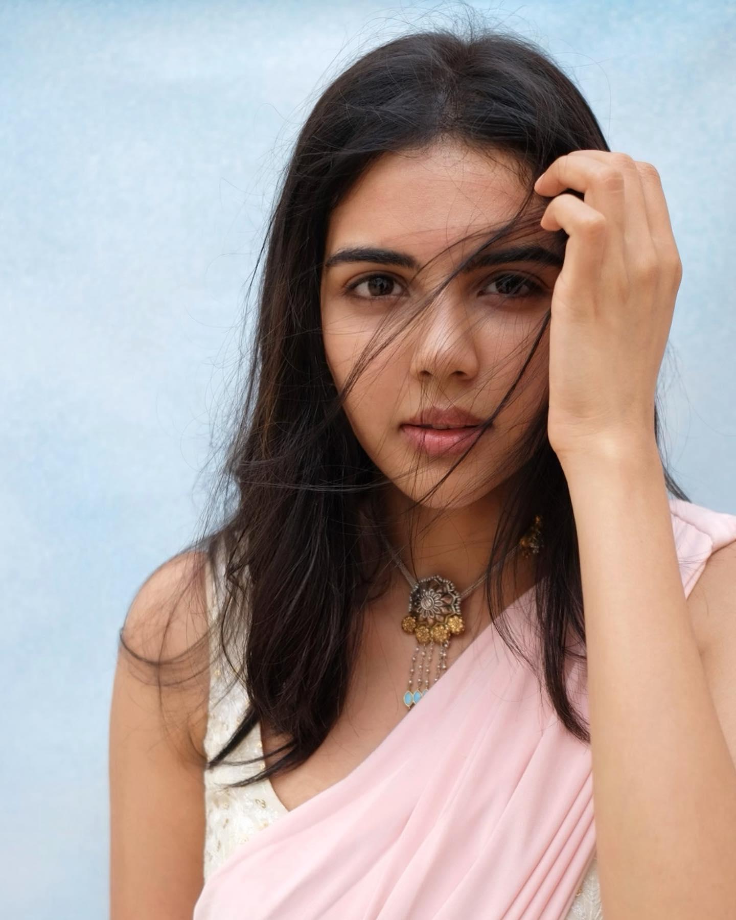 Kalyani Priyadarshan in Elegant Pink Saree Pose Photo
