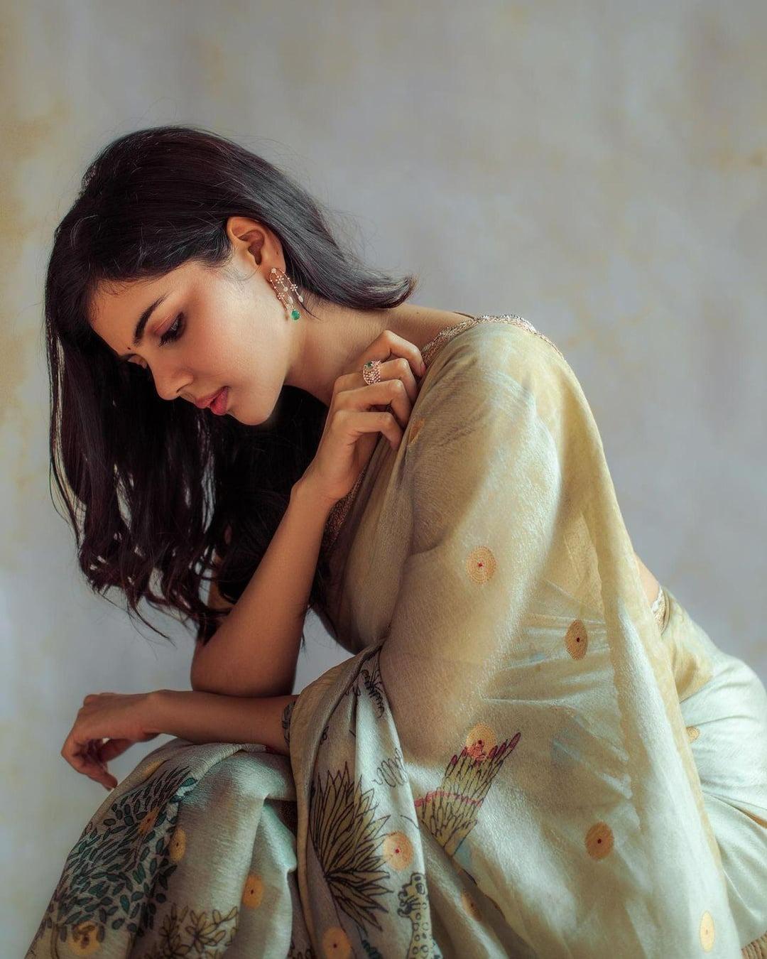 Kalyani priyadarshan Wearing Gray Traditional Dress Photo
