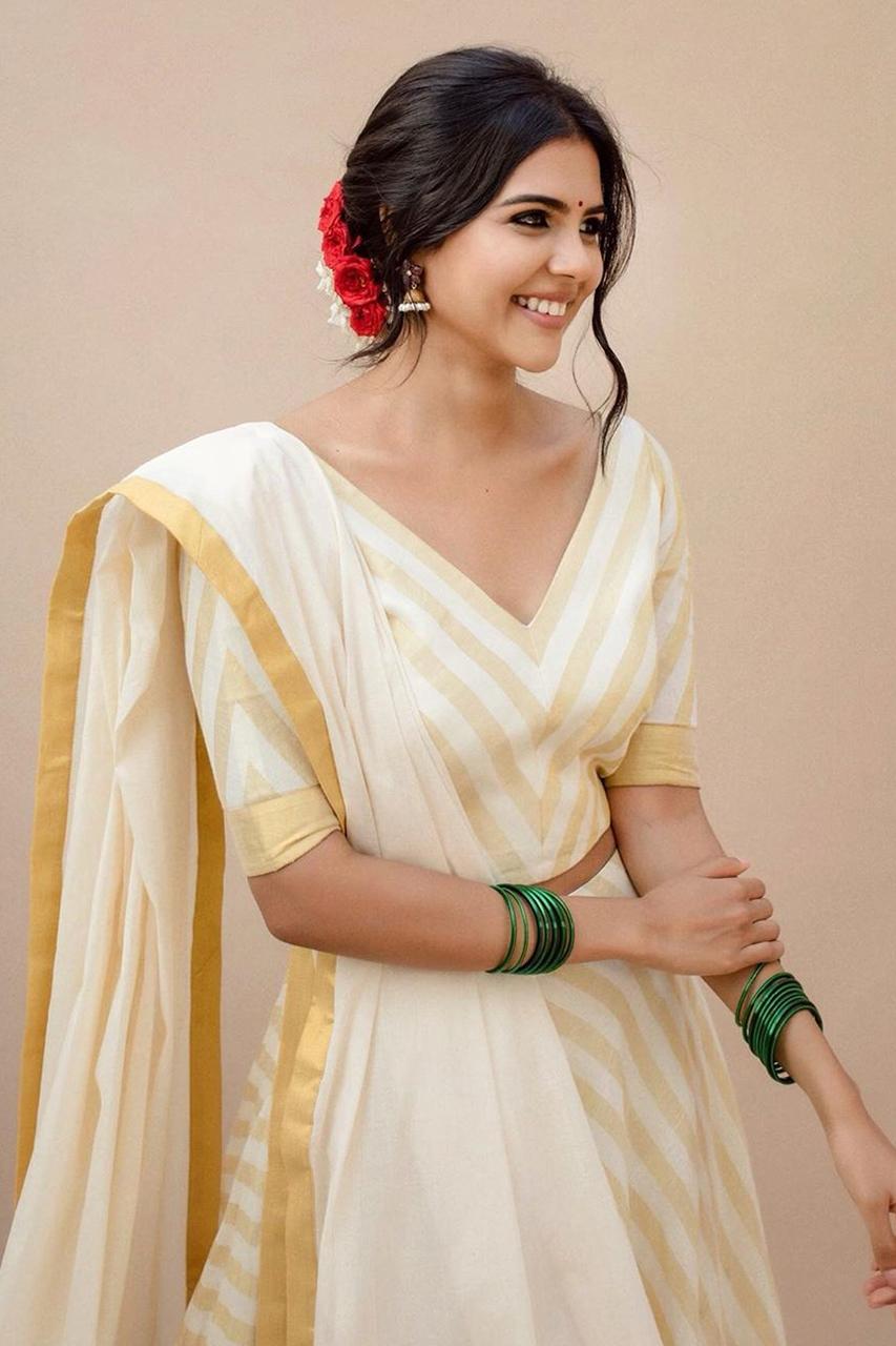 Onam Look of Kalyani Priyadarshan with Green Bangles HD