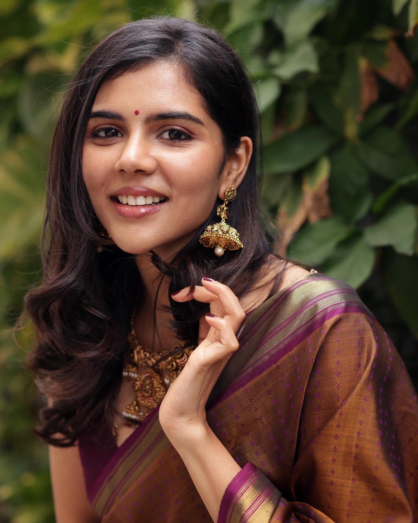 Priyadarshan in Saree with Hairstyle and Jewellery Image
