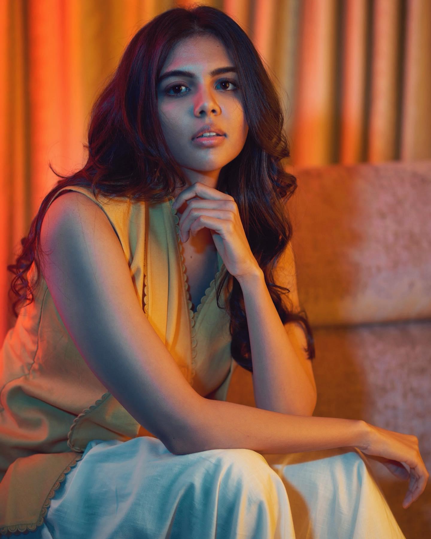 Priyadarshan Sad Face in Peach Color Dress Photo Wallpaper