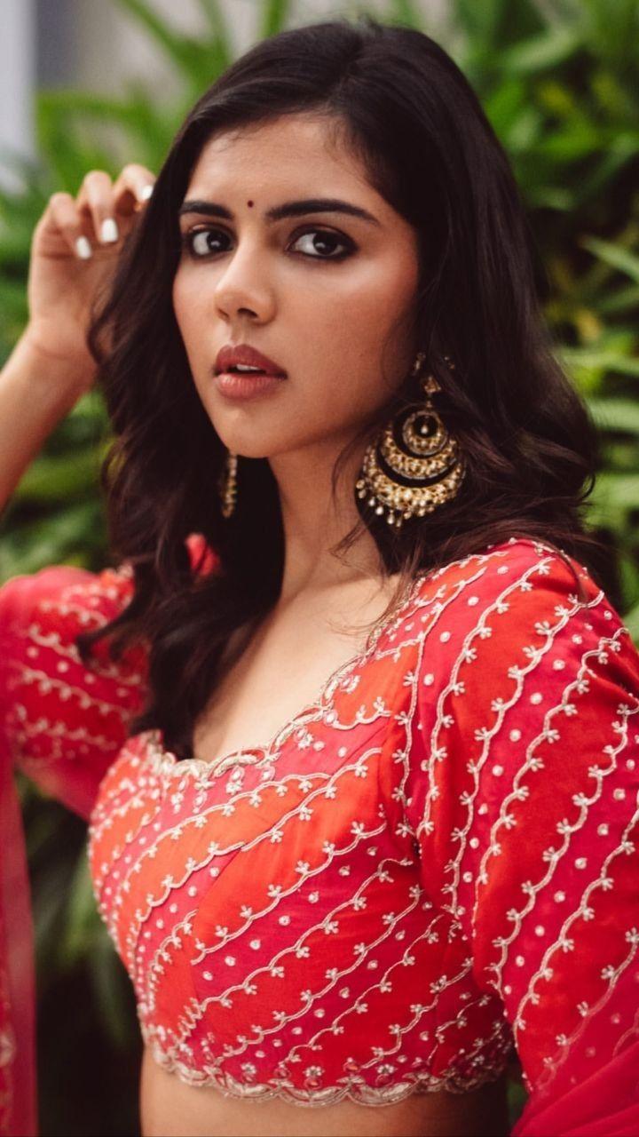 Stylish Kalyani in Red Ethnic Dress Outdoor Look Image