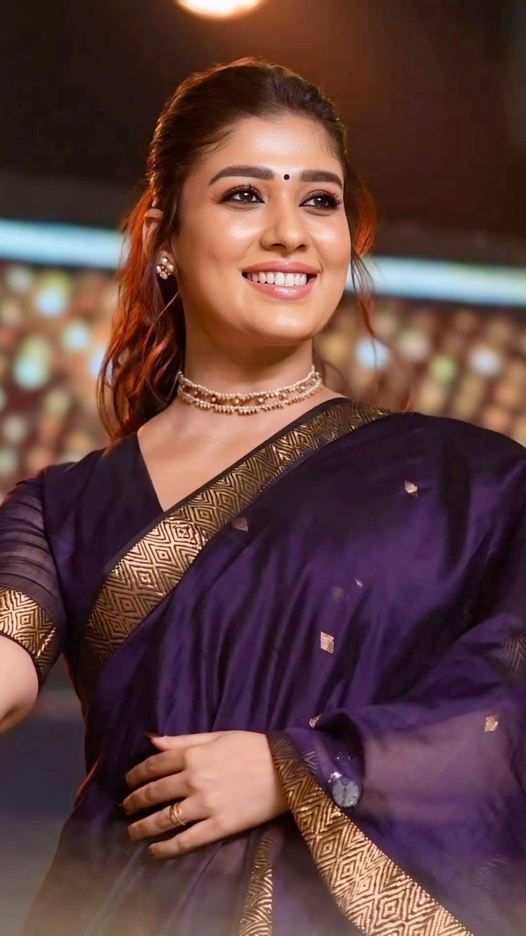 Lady Superstar In Yellow  Saree