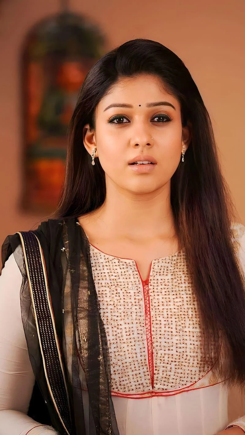 Nayanthara Trendy Look Wallpaper