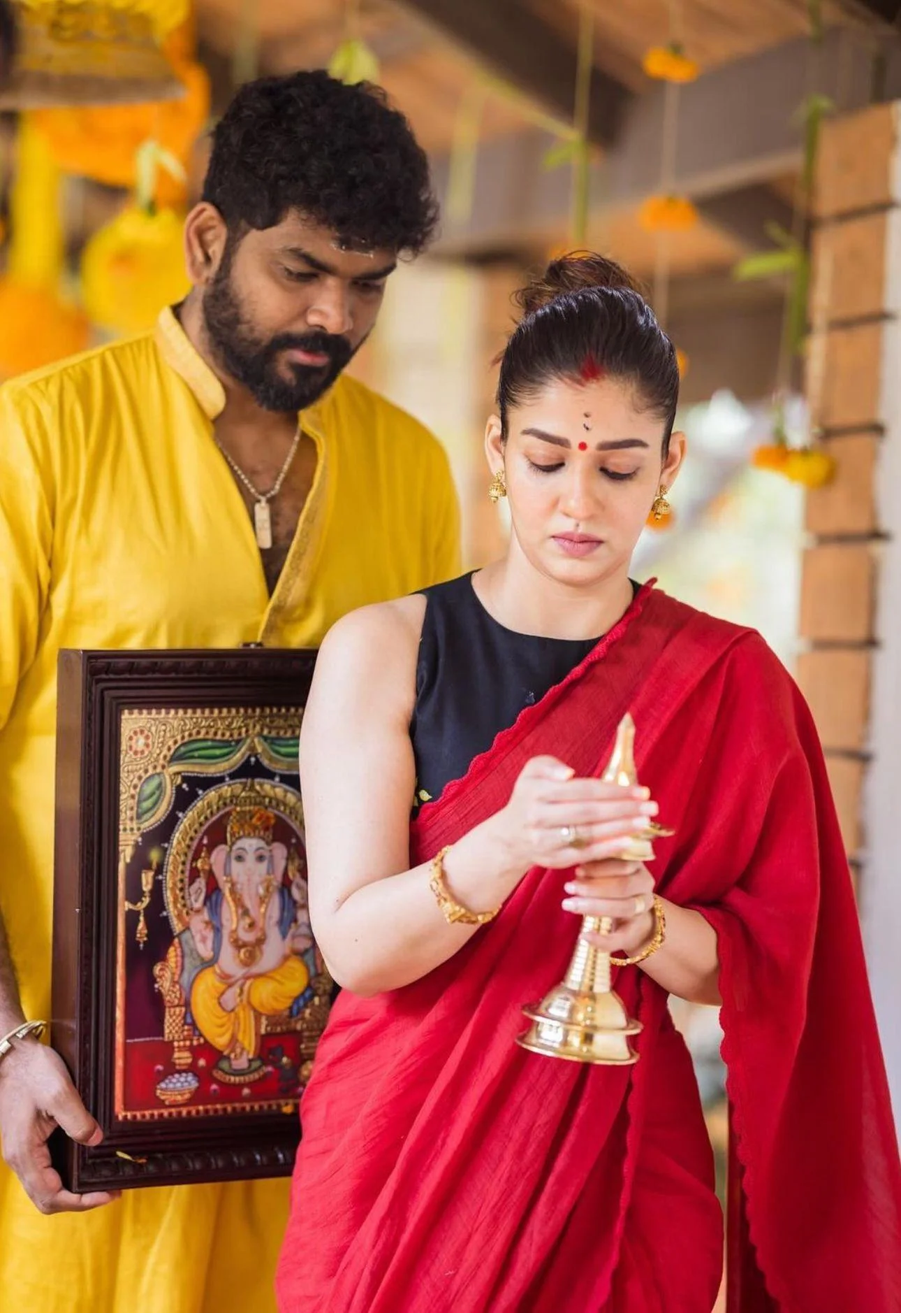 Nayanthara With Vignesh Shivan Hd Image
