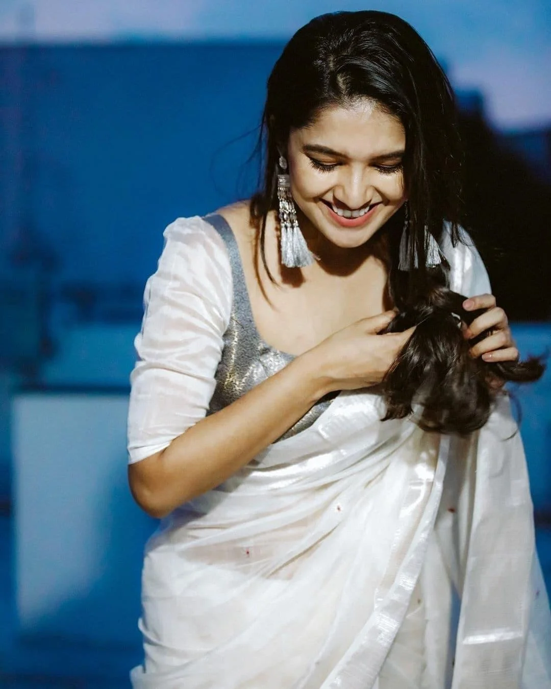 Vani Bhojan Dazzling Smile Shot Hd Wallpaper