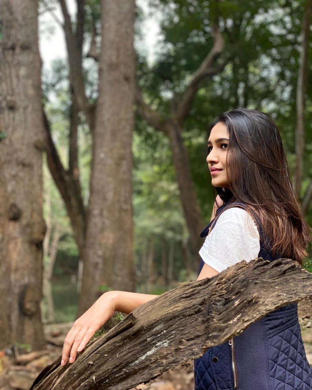 Vani Bhojan Outdoor Trip Image