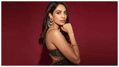 Photo 1 of Sobhita Dhulipala