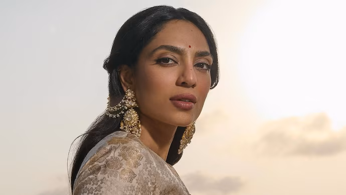 Photo 4 of Sobhita Dhulipala
