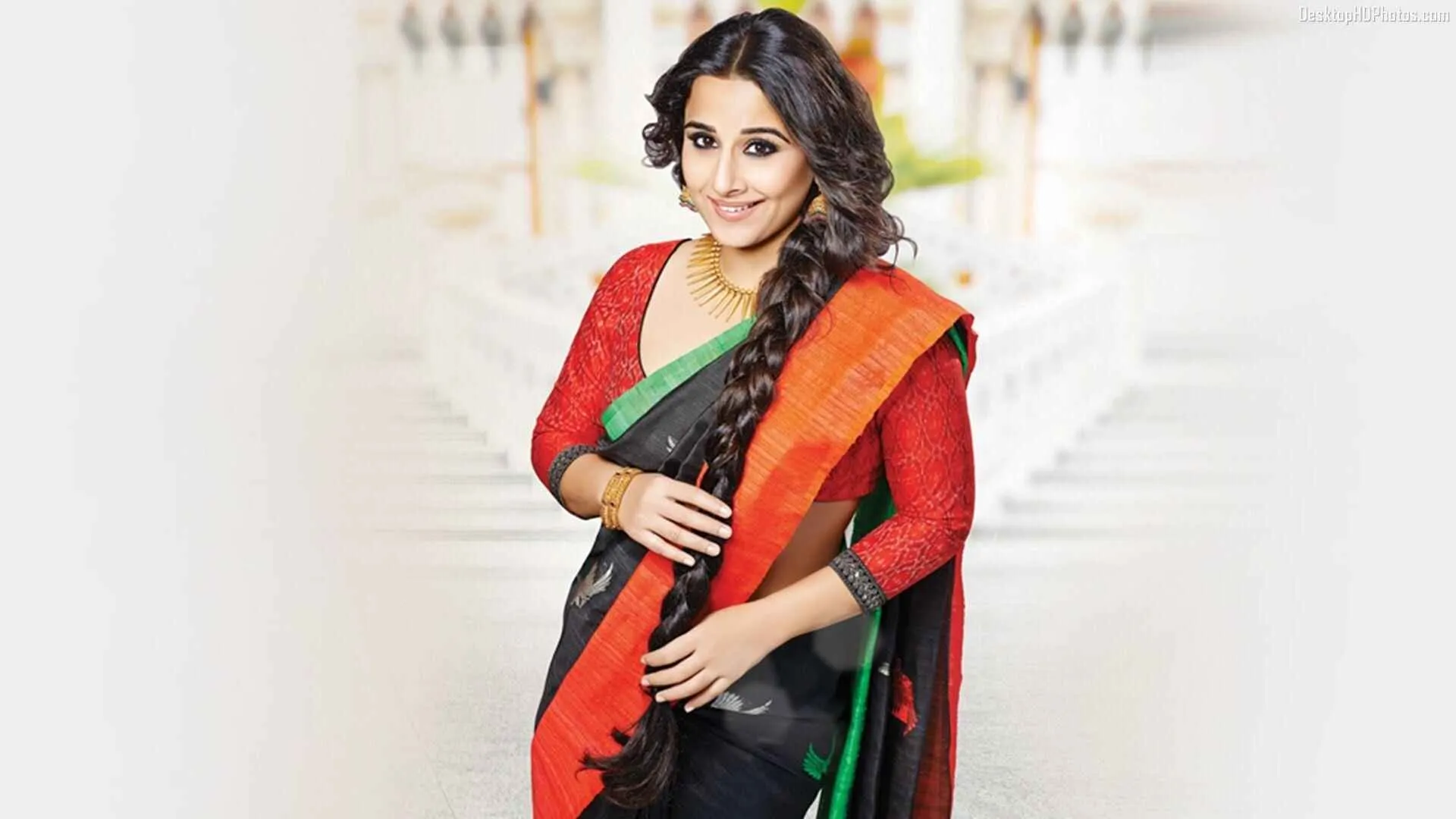 Photo 4 of Vidya-Balan