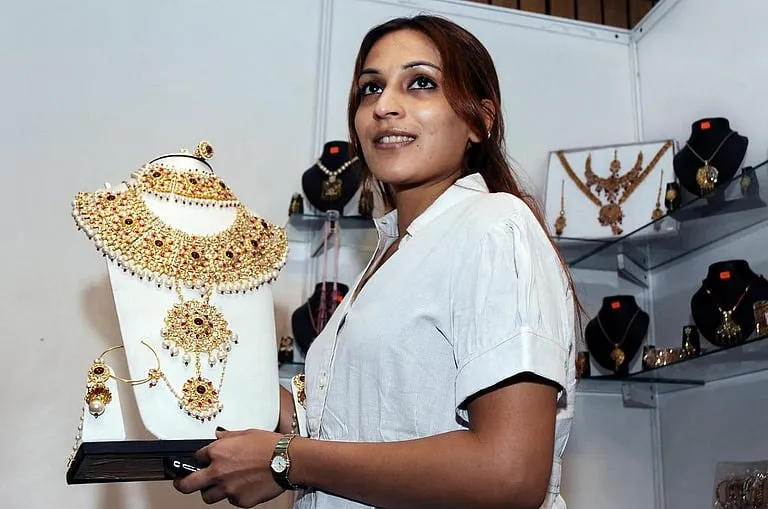 Photo 1 of Aishwarya Rajinikanth