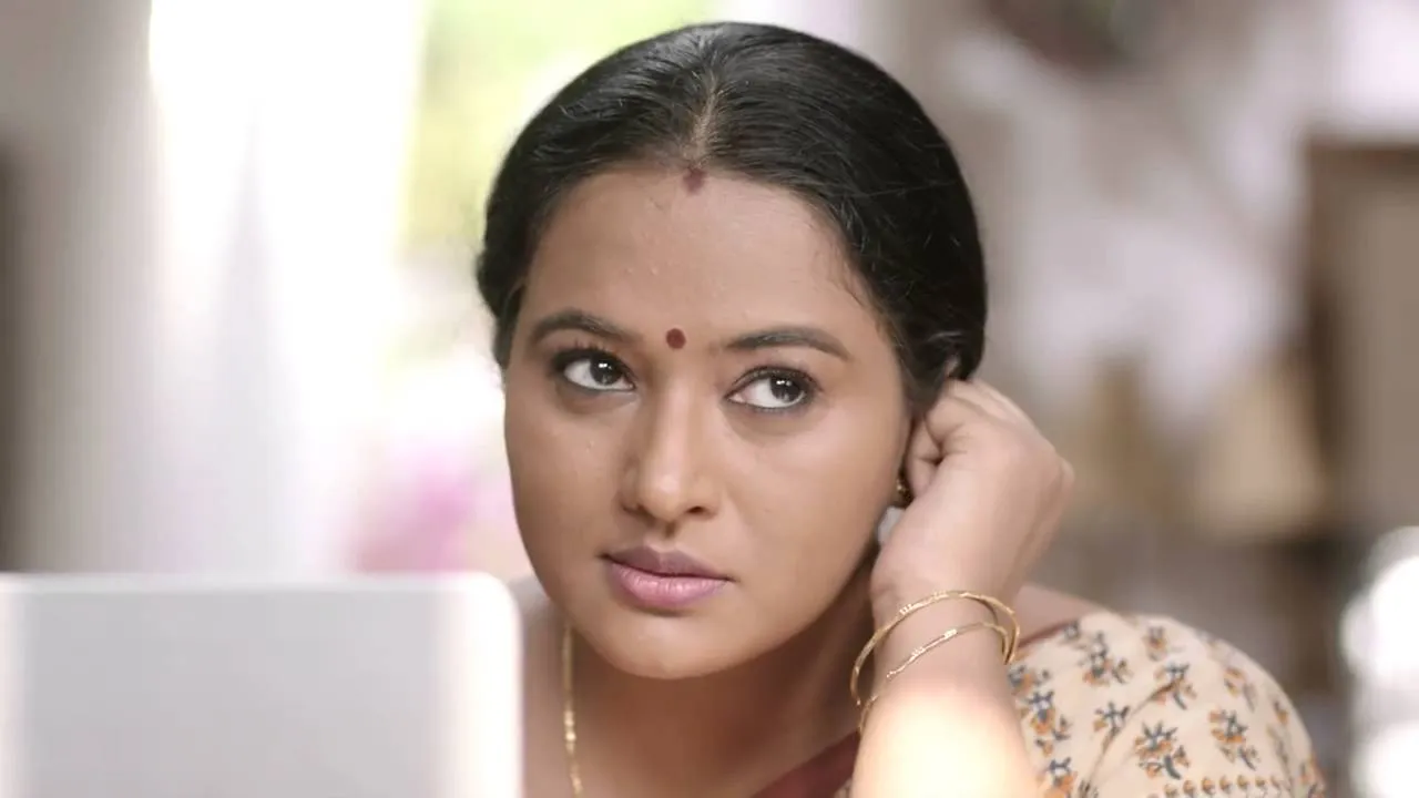 Photo 8 of Anupama Kumar