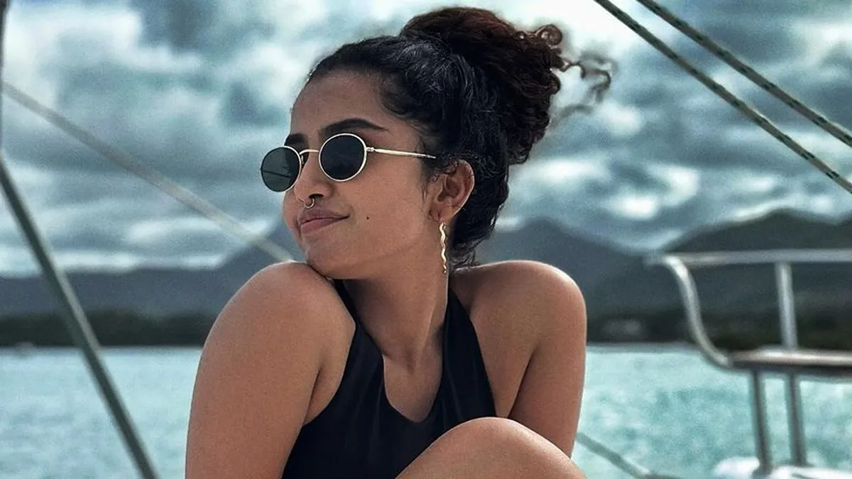 Photo 2 of Anupama Parameswaran