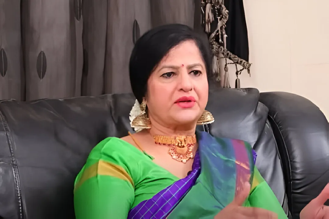 Photo 6 of Jayamalini