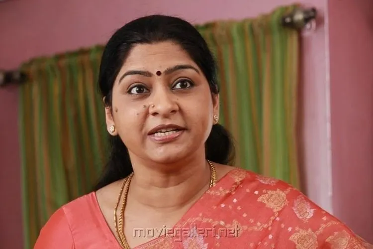 Photo 6 of Meera Krishnan