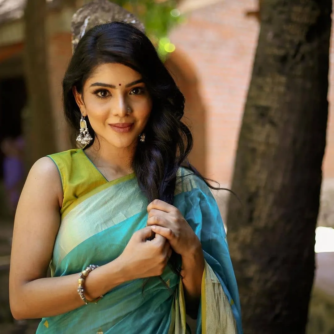 Photo 4 of Pavithra Lakshmi