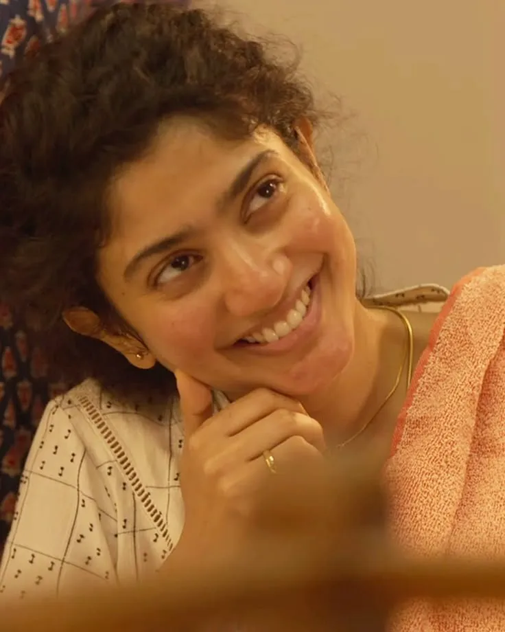 Photo 2 of Sai Pallavi