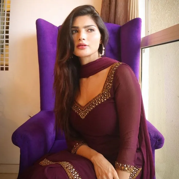 Photo 5 of Sanjana Singh