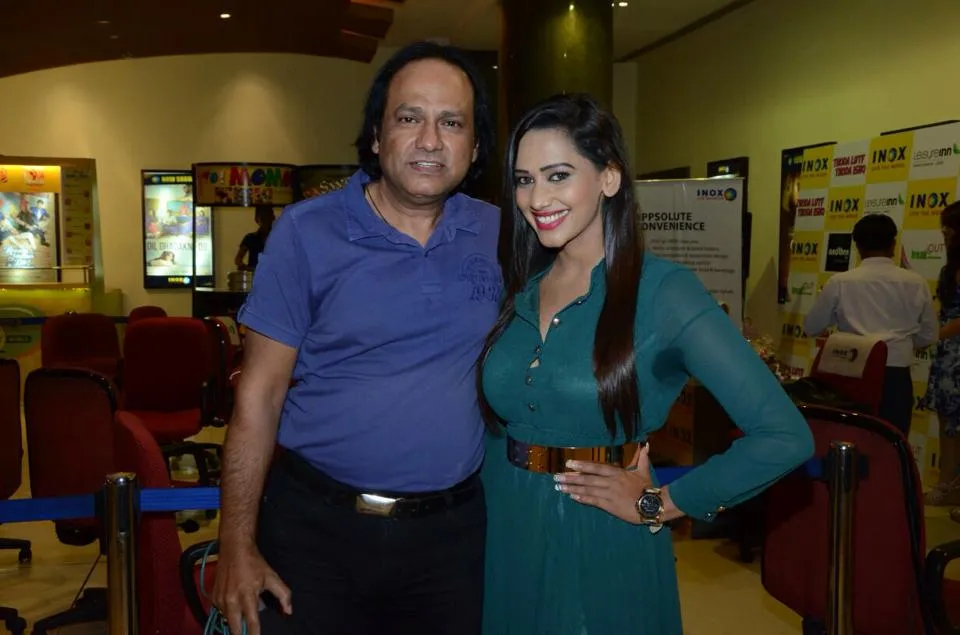 Photo 8 of Sanjana Singh