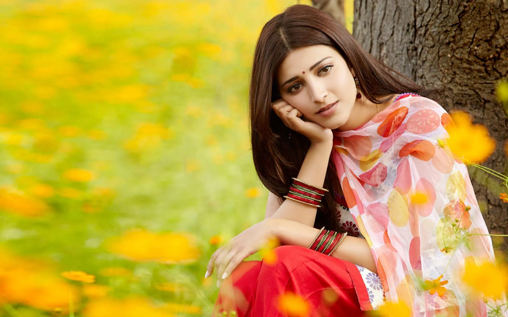 Photo 8 of Shruti Haasan