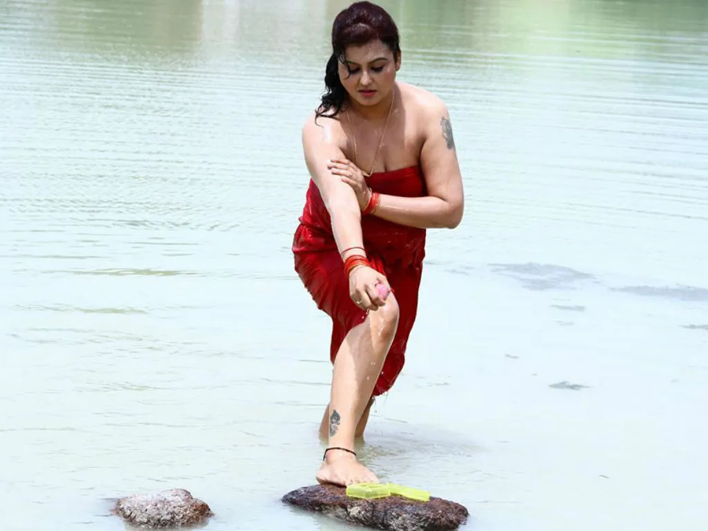 Photo 8 of Sona Heiden