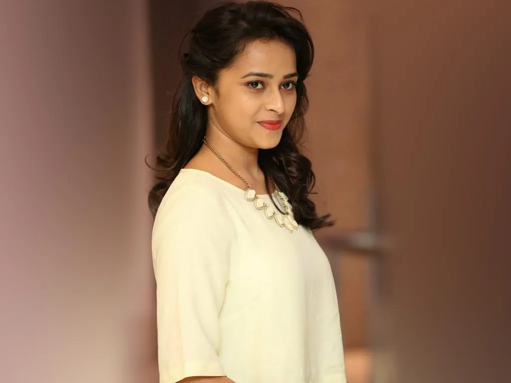 Photo 7 of Sri Divya