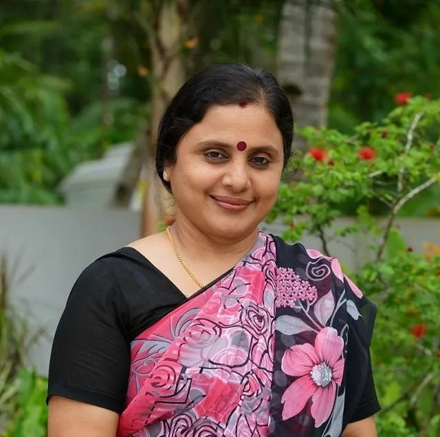 Photo 2 of Vanitha Krishnachandran