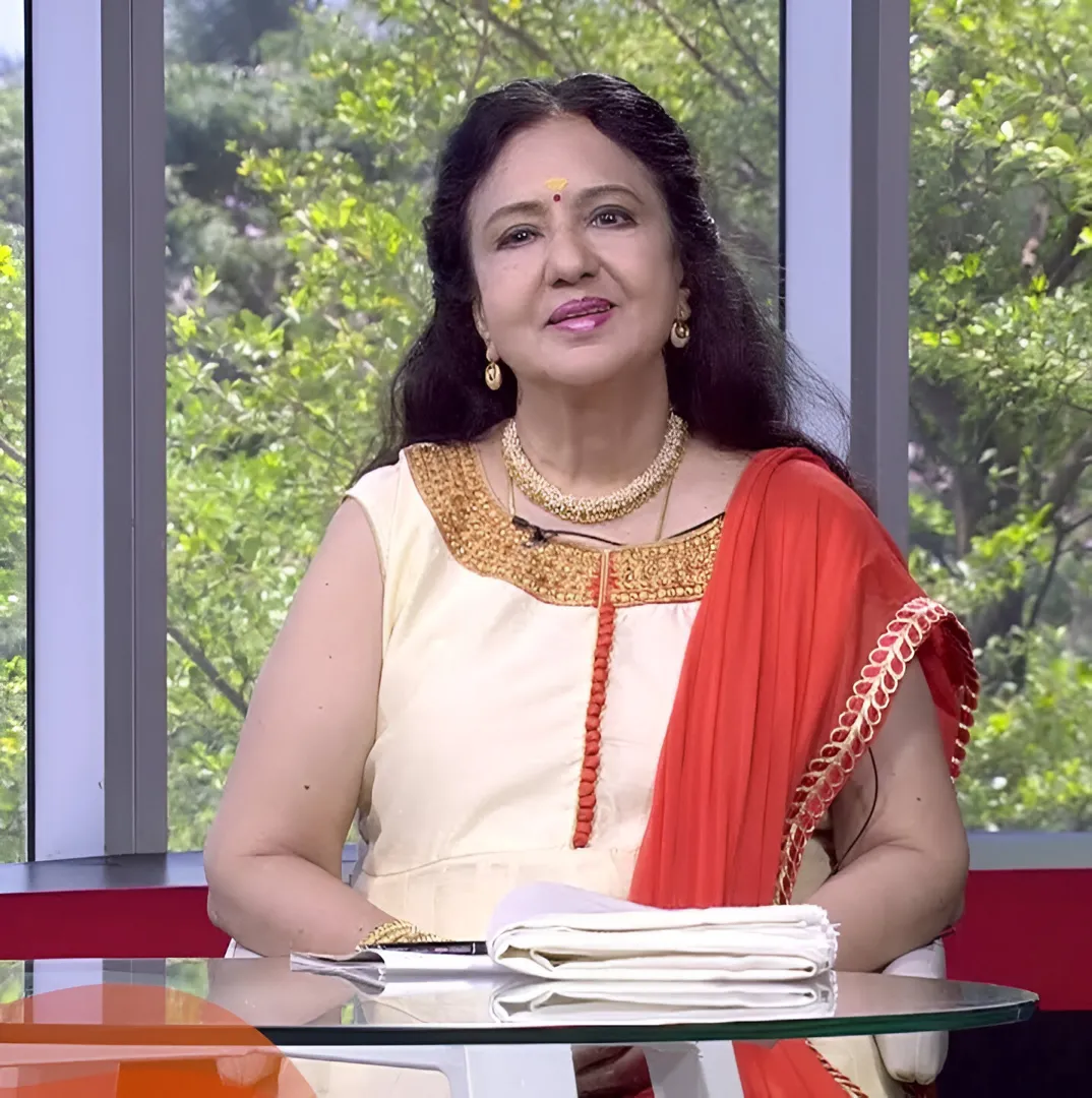 Photo 4 of Vennira Aadai Nirmala 