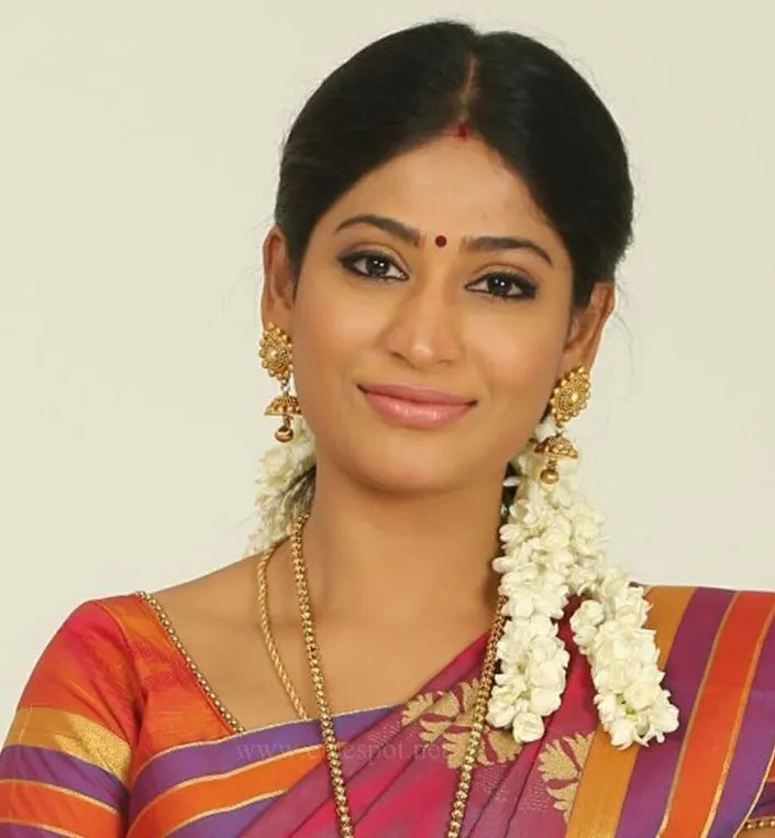 Photo 6 of Vijayalakshmi Feroz