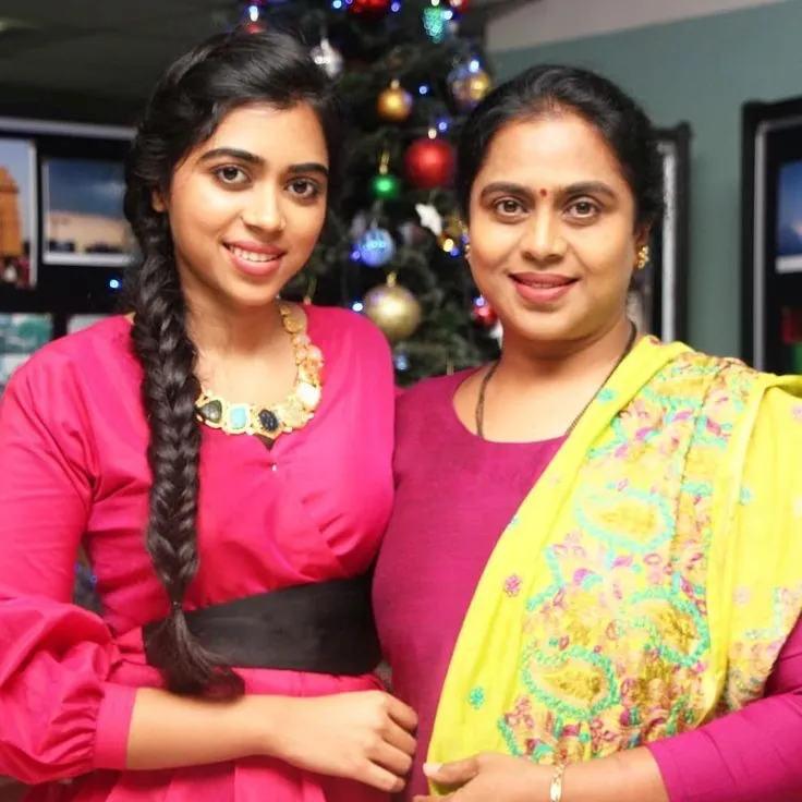 Photo 5 of Viji Chandrasekhar