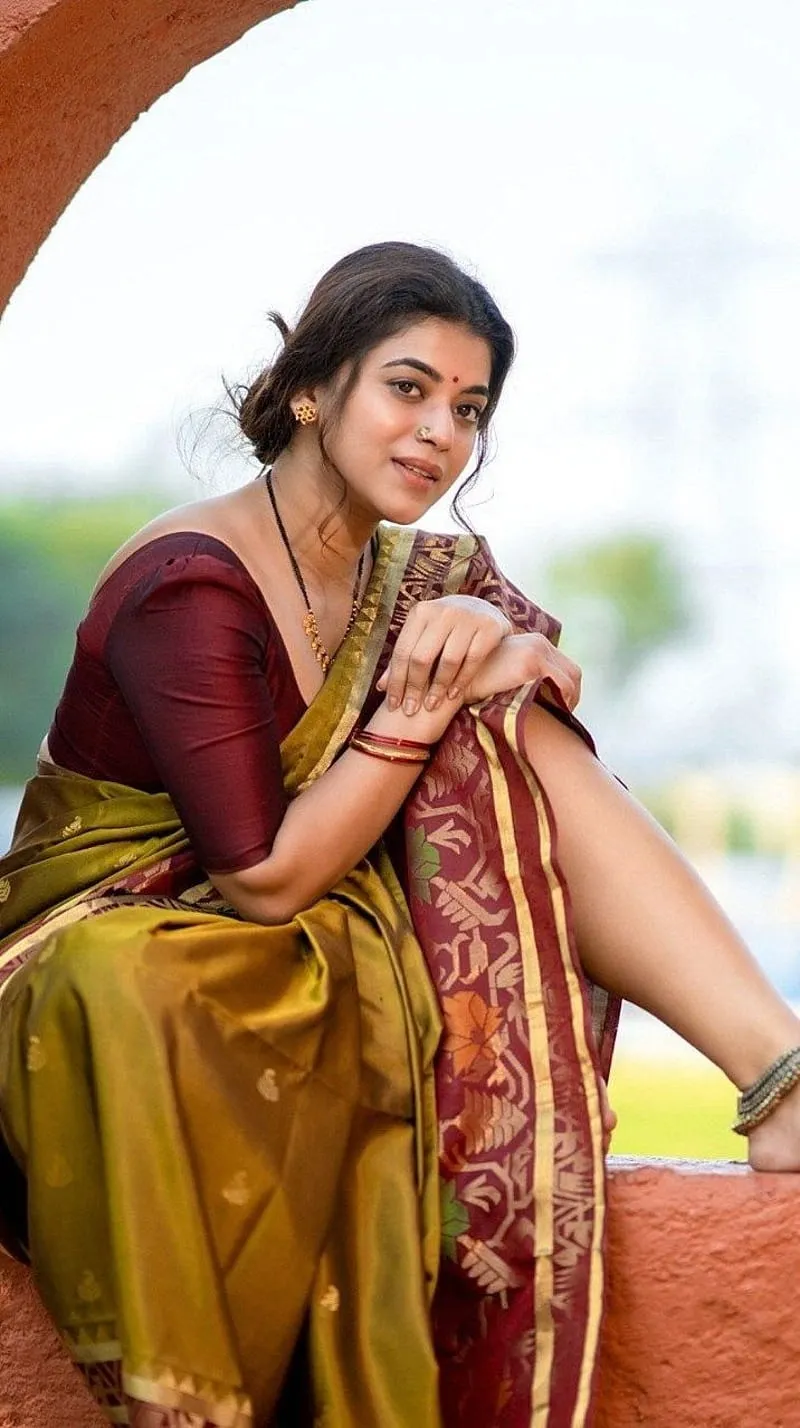 Photo 2 of Yamini Bhaskar