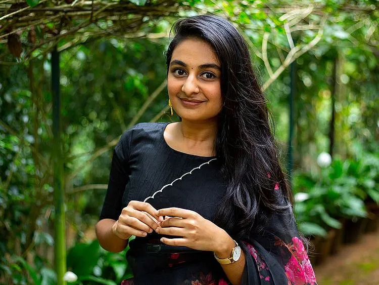 Photo 8 of Esther Anil