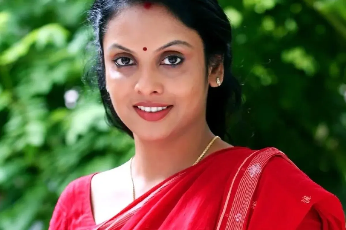 Photo 1 of Jyothirmayi