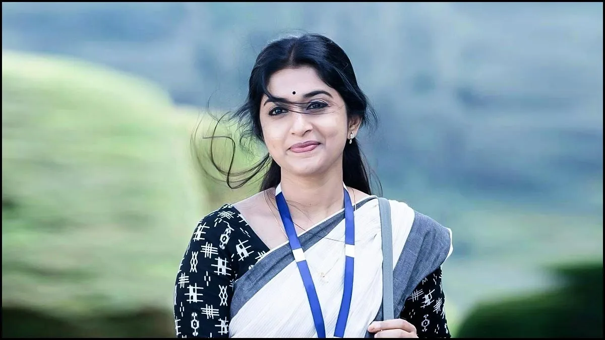 Photo 4 of Meera Jasmine