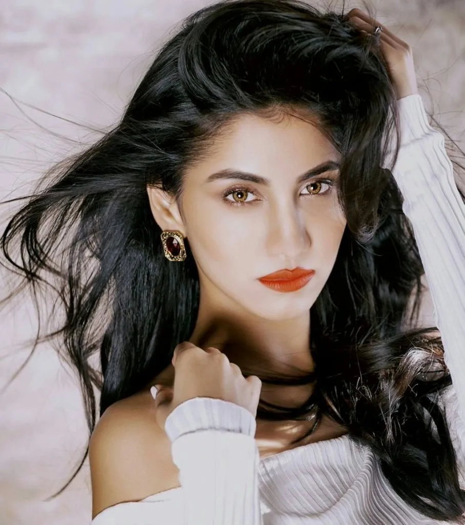 Photo 4 of Rukmini Maitra