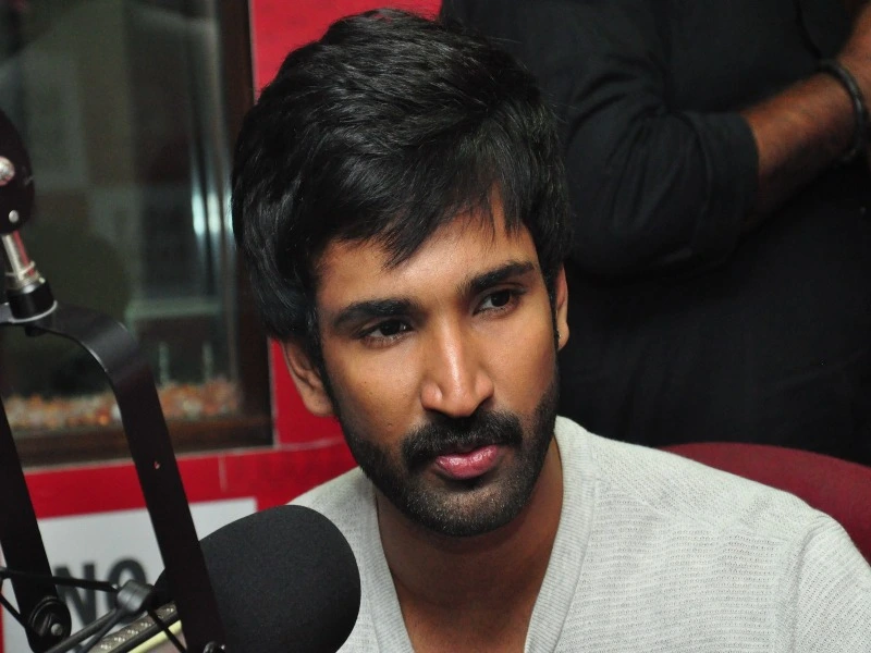 Photo 2 of Aadhi Pinisetty