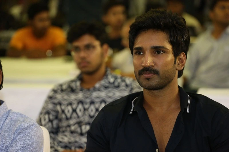 Photo 3 of Aadhi Pinisetty