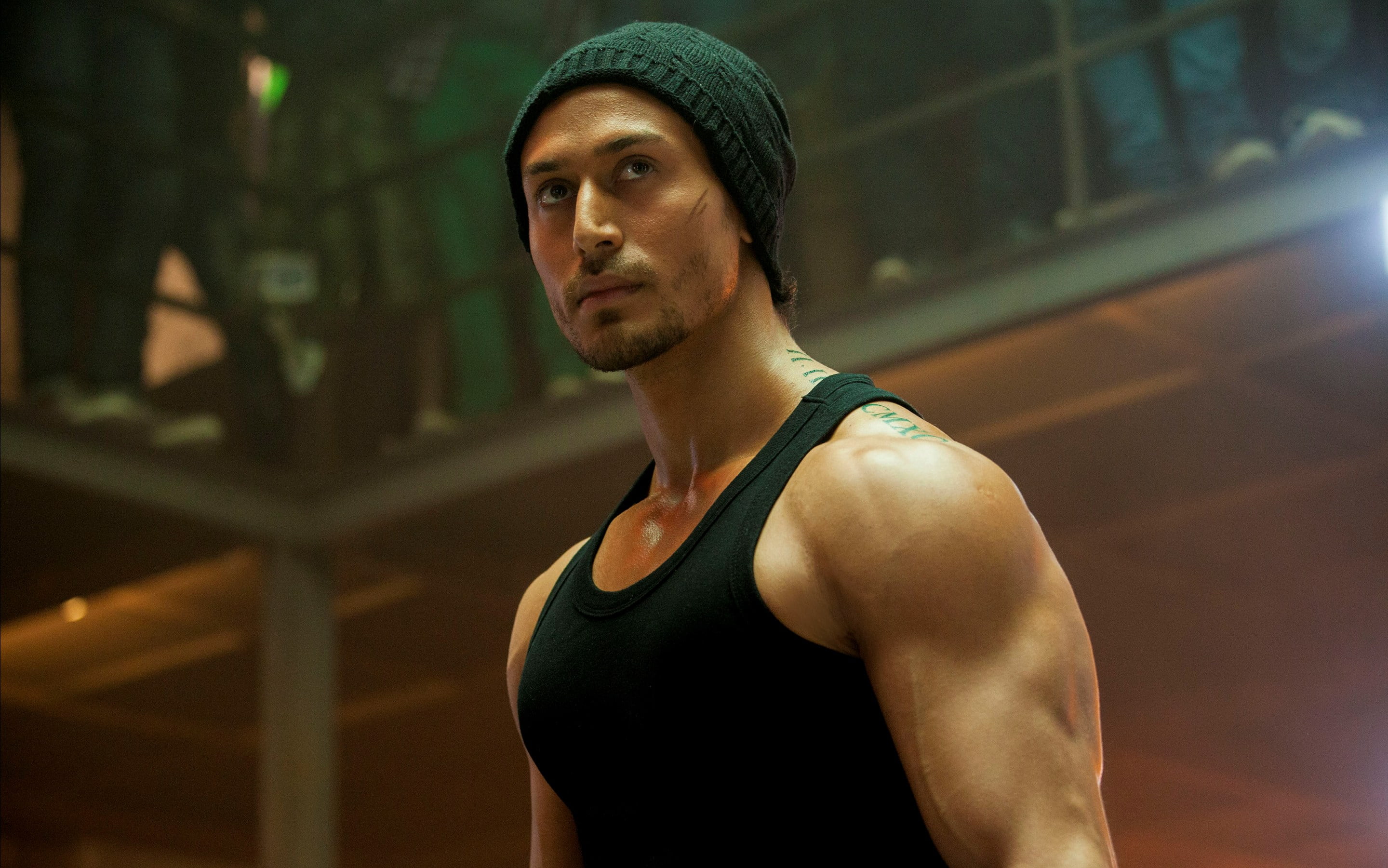 Photo 6 of Tiger Shroff