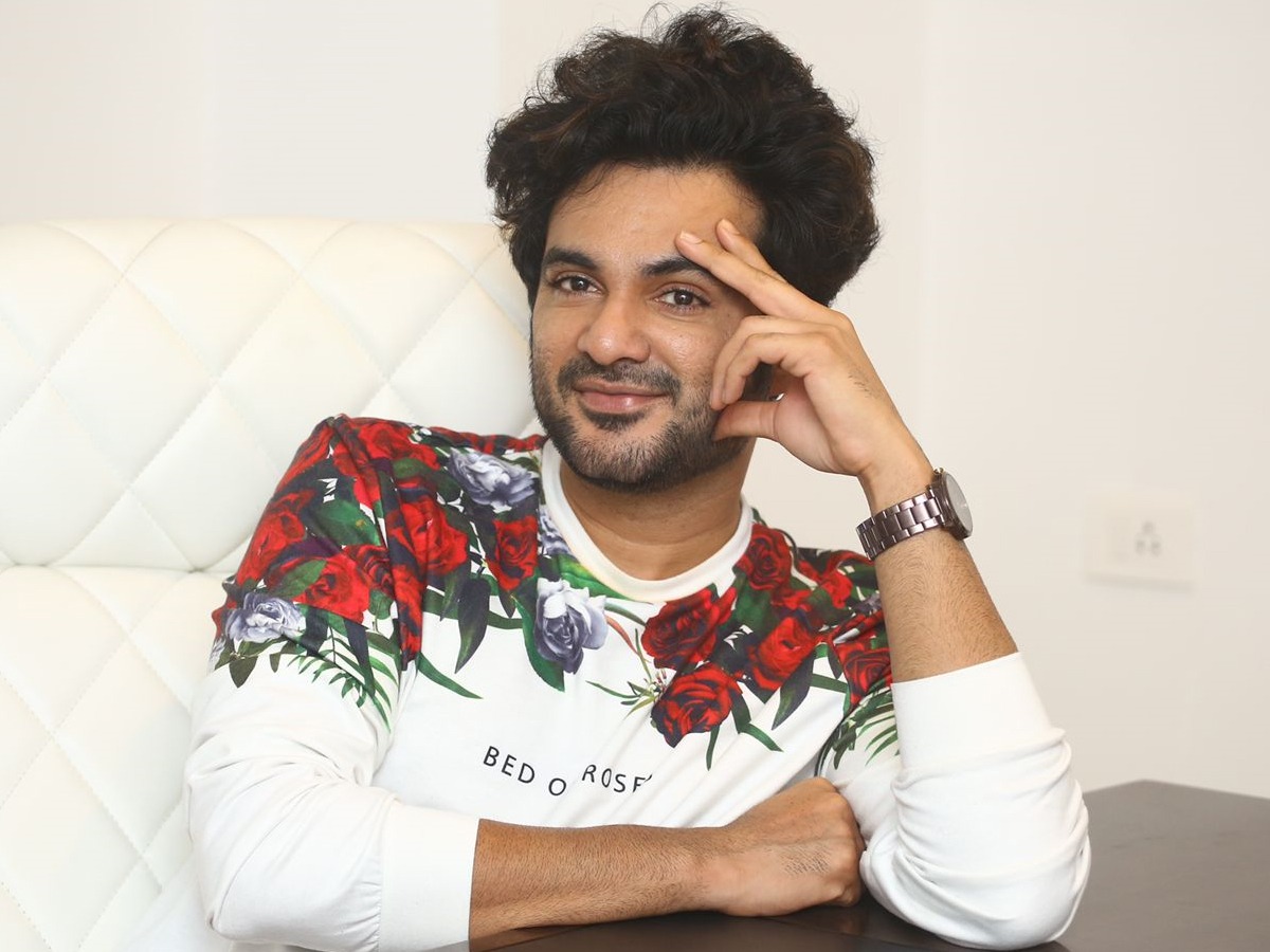 Photo 2 of Siddu Jonnalagadda